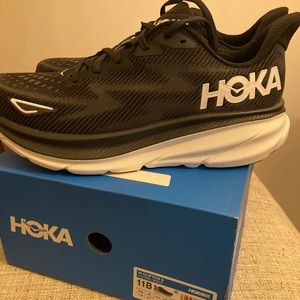 Women’s Hoka Clifton 9 size 11